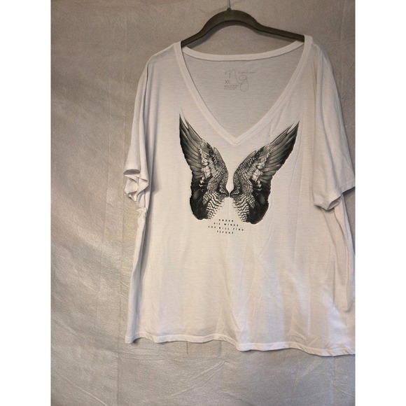NG by Natalie Grant Tops - NG by Natalie Grant Angle Wings‎ T Shirt XL